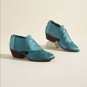 Modcloth Repping Radiance Bootie